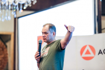 «Business Booster»: чи можна почитавши книги самостійно систематизувати бізнес?