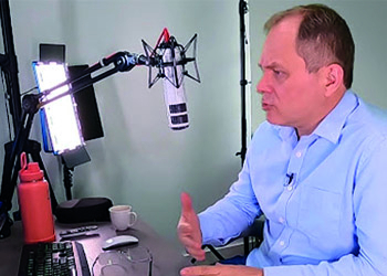 Співробітники плетуть інтриги: що робити?