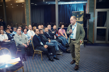 Де брати топ-менеджерів: наймати чи вирощувати у компанії